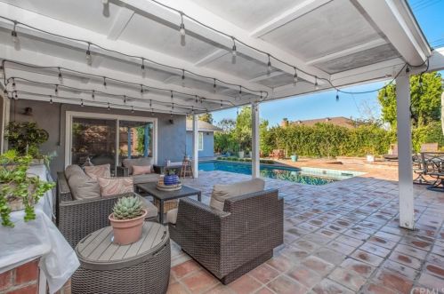 13561 Malena Dr, Tustin CA 92780-1914 exterior