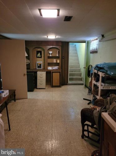 987 Hermosa Ave, Lancaster PA 17601-1526 exterior