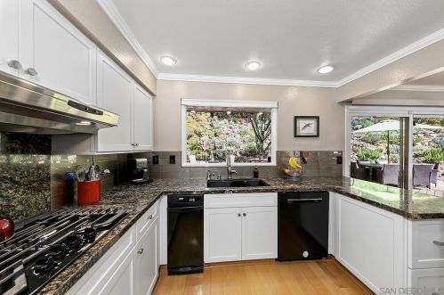 6367 Caminito Estrellado, San Diego CA 92120-3022 exterior