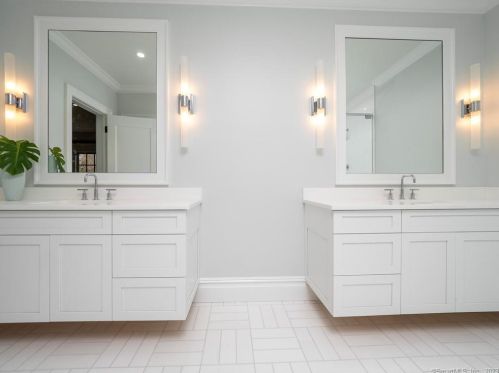 83 Frst Ln, Wilton CT 06897-1915 exterior