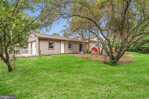 321 Mohawk Trl, Browns Mills NJ  08015-6301 exterior