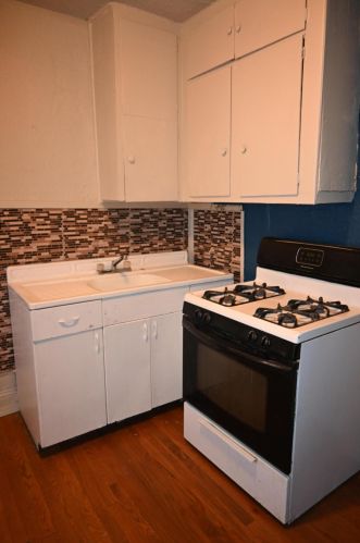 210 Amity Ave, Meskegon MI 49442-3297 exterior