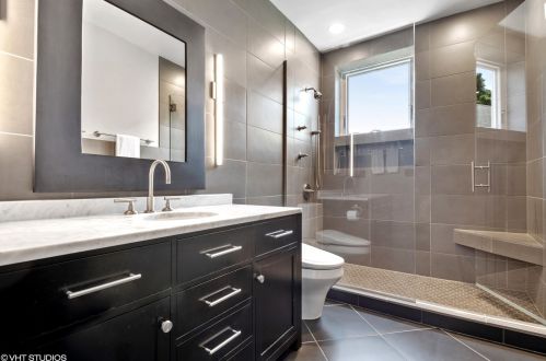 1734 Balmoral Ave, Chicago IL 60640-1003 exterior