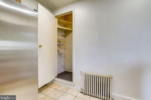 1801 Commonwealth Ave, Alexandria VA 22301-1403 exterior