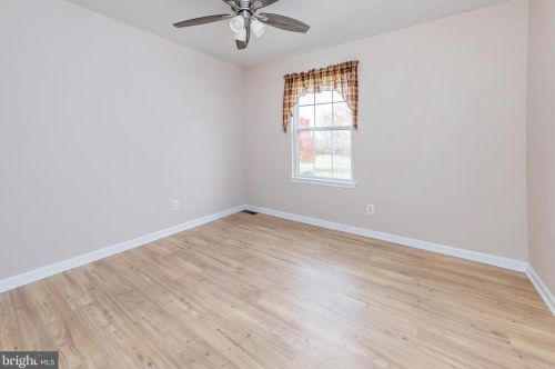 262 Lk Rd, Pilesgrove NJ 08098-3008 exterior