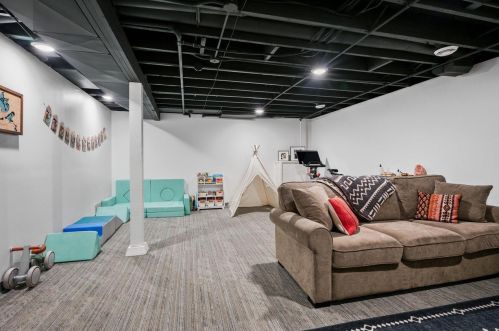 1858 Rutledge St, Madison WI  53704-5543 exterior