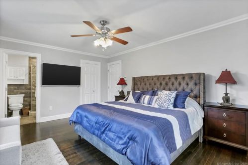 40 Easton Rd, Westport CT 06880-2215 exterior