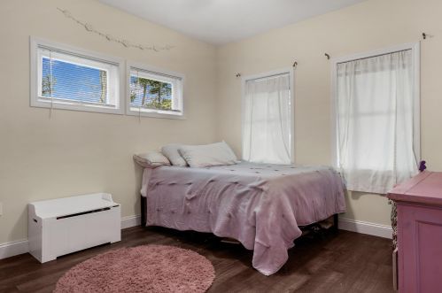 1038 Allen Rd, Concord NH 03304-5400 exterior