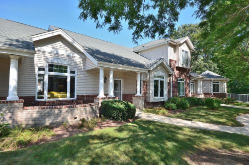 3516 Toldt Cir, Milwaukee WI  53221-5759 exterior