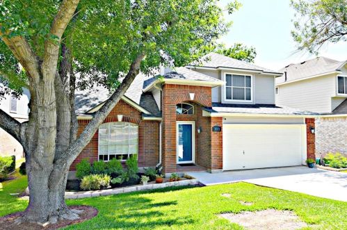 1011 Briargate Dr, Austin, TX 78753-2046