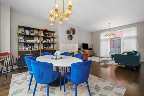 430 Canal St, Chicago IL  60654-8873 exterior