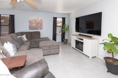 1653 Gaffer Pl, Tucson AZ  85746-3401 exterior