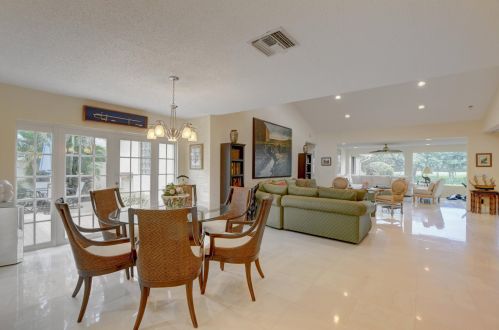 75 Hampshire Ln, Boynton Beach FL 33436-7403 exterior