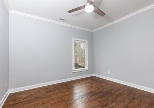 4101 Brookview Dr, Atlanta GA 30339-4605 exterior