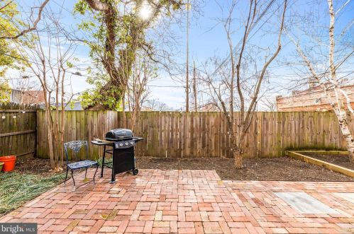 909 E St, Washington DC 20003-2869 exterior