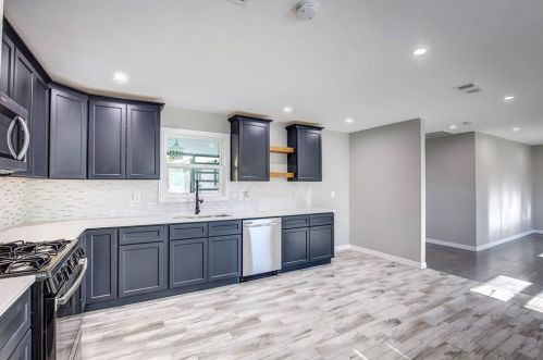 1426 Gillette St, Dallas TX 75217-1210 exterior