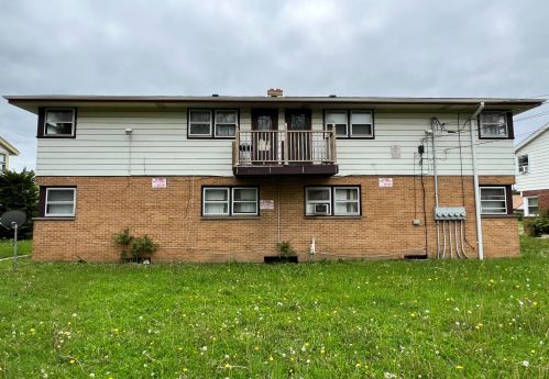 5734 76, Milwaukee WI 53218-2256 exterior