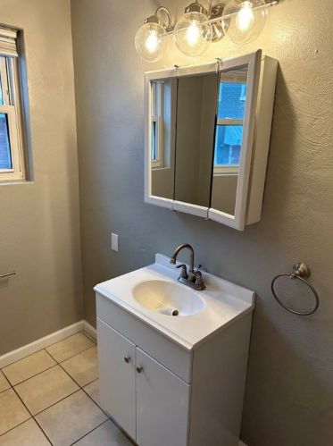 1313 Lowrie St, Pittsburgh PA  15212-4325 exterior