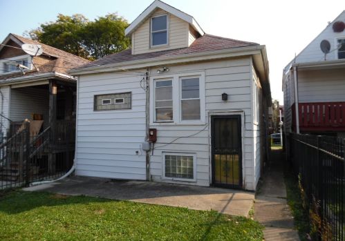 7416 Sangamon St, Chicago, IL 60621-1630