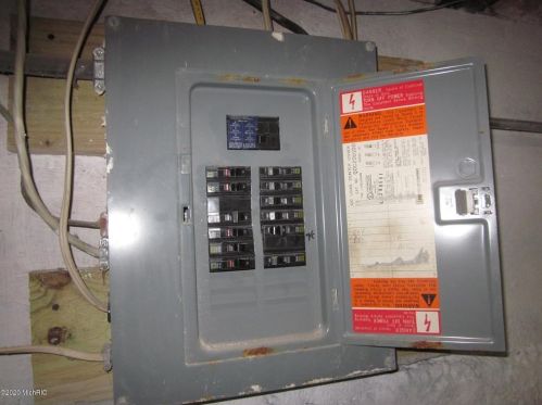 1033 Fenimore Ave, Kalamazoo MI 49048-2028 exterior