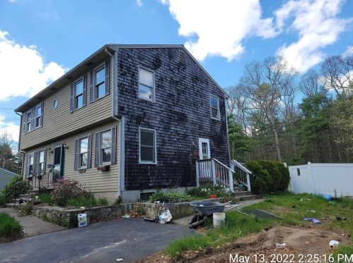 66 Pleasant View Dr, Killingly, CT 06241-1213