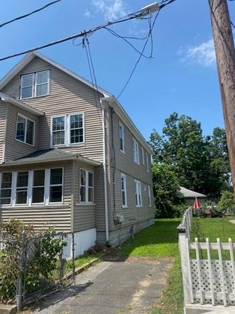 20 Sullivan St, Springfield MA  01104-2415 exterior