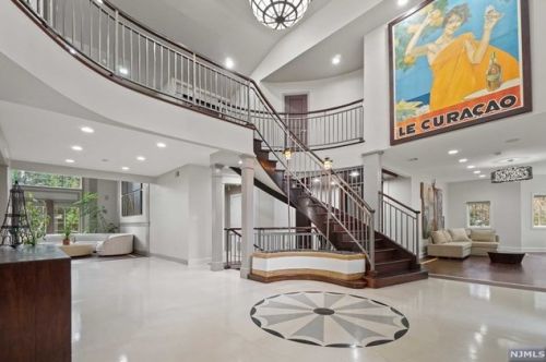 3 Pne Ter, Demarest NJ 07627-1214 exterior