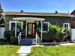 130 Lincoln Ave, Fullerton CA  92831-4505 exterior