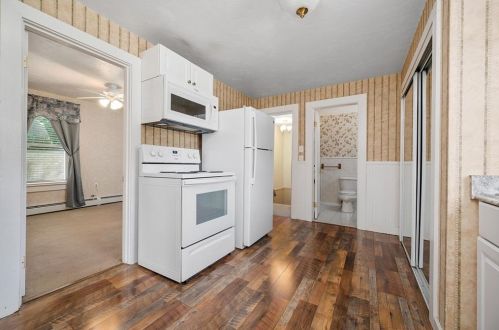 195 Congress St, Woonsocket RI  02895-4859 exterior