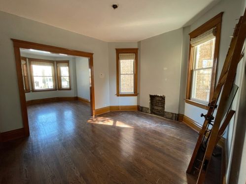 6320 Paulina St, Chicago IL 60660-1111 exterior