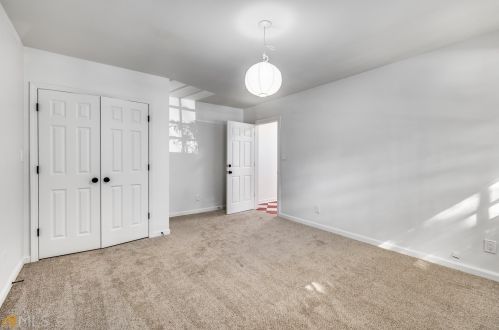 519 Ivy Pl, Atlanta GA 30342-4275 exterior