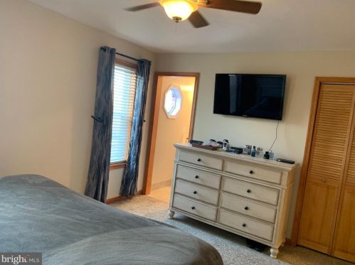 6607 Rapid Water Way, Glen Burnie MD 21060-0851 exterior