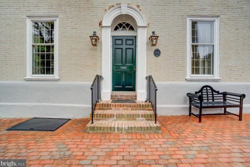 520 Prince St, Alexandria VA  22314-3116 exterior