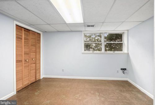 2115 Hanover St, Silver Spring MD 20910-2103 exterior