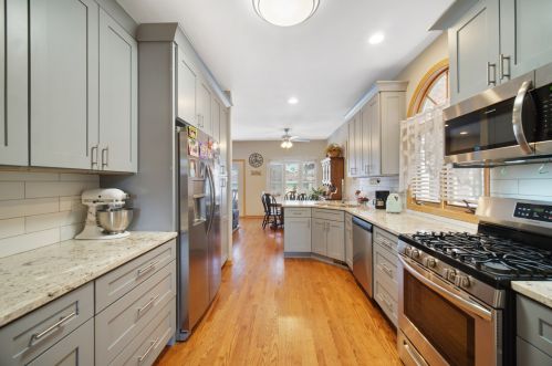 4523 Newland Ave, Chicago IL 60706-4842 exterior