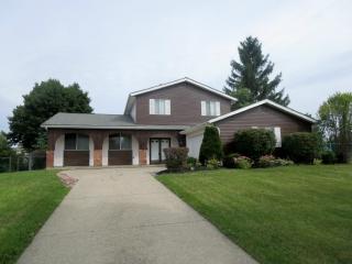 93 Chatham Dr, Aurora, OH 44202-8814