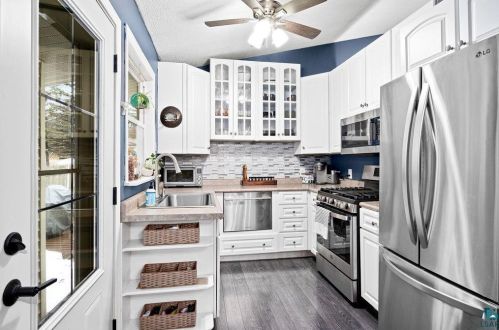 4923 Oakley St, Duluth MN 55804-1274 exterior