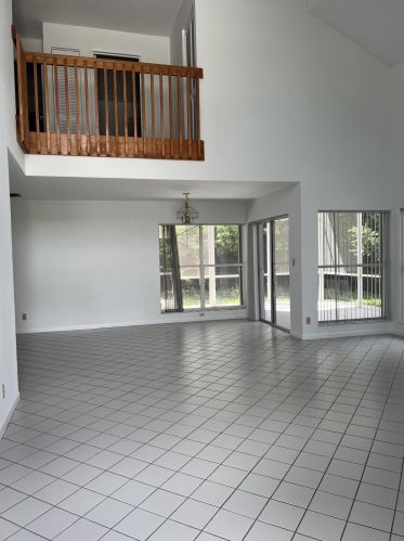 9401 Aegean Dr, Boca Raton, FL 33496-6682