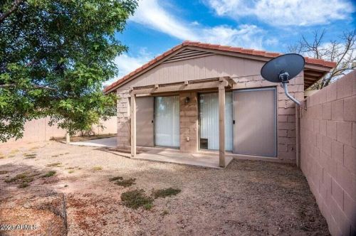 2702 Estrella Dr, Chandler AZ 85224-7814 exterior