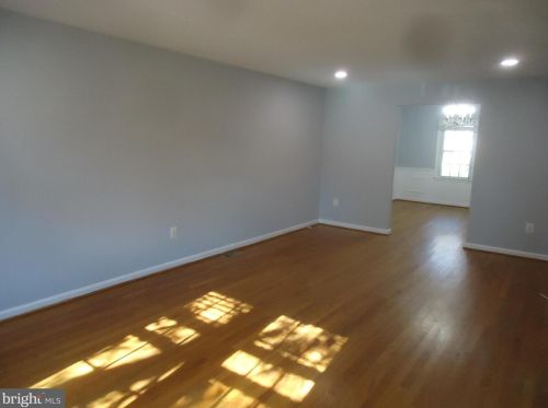 7412 Eldorado St, Mc Lean VA  22102-2906 exterior