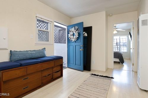 268 Cahuenga Dr, Oxnard, CA 93035-4403