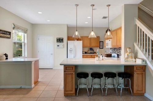 16011 Caldera Ln, Naples FL 34110-2830 exterior