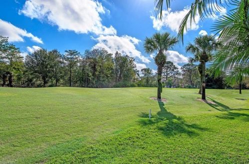 5616 Lago Villaggio Way, Naples FL 34104-5739 exterior