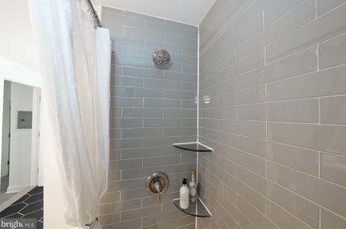 902 29 St, Philadelphia PA 19132-3020 exterior