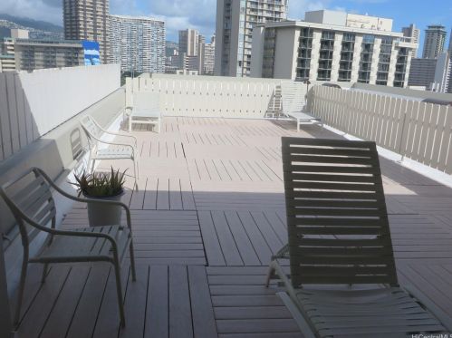 425 Ena Rd, Honolulu HI 96815-1735 exterior