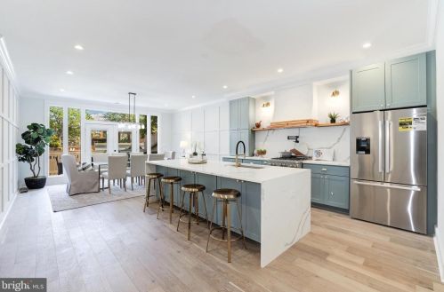 325 11th St, Washington DC  20002-6219 exterior