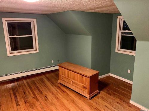 104 2 St, Huntington Station NY 11746-1408 exterior