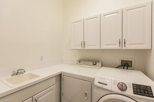 388 Cypress Way, Naples FL 34110-1108 exterior