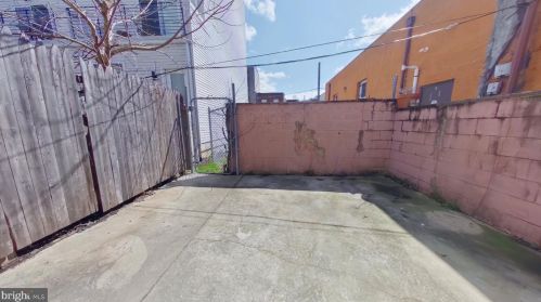 1325 19 St, Philadelphia PA 19146-4614 exterior