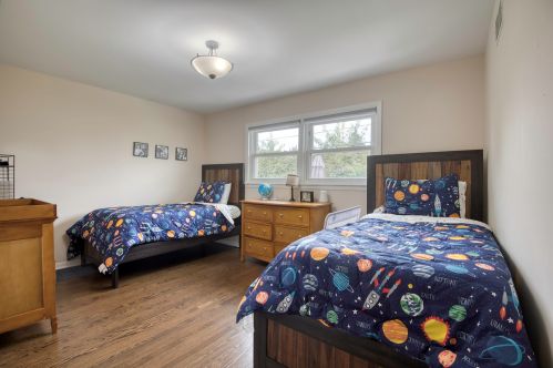 8410 Brodman Ave, Chicago IL 60656-4218 exterior